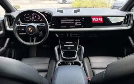 Porsche Cayenne III, 2025 год, 13 215 000 рублей, 16 фотография