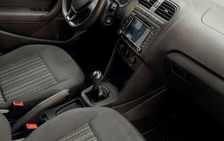 Volkswagen Polo VI (EU Market), 2016 год, 990 000 рублей, 10 фотография