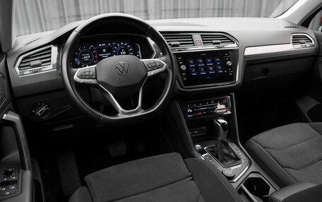 Volkswagen Tiguan II, 2021 год, 3 630 000 рублей, 9 фотография