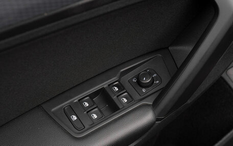 Volkswagen Tiguan II, 2021 год, 3 630 000 рублей, 22 фотография