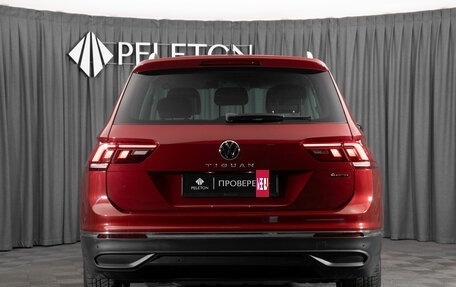 Volkswagen Tiguan II, 2021 год, 3 630 000 рублей, 6 фотография