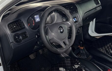 Volkswagen Polo VI (EU Market), 2018 год, 900 000 рублей, 5 фотография