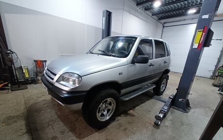 Chevrolet Niva I рестайлинг, 2006 год, 450 000 рублей, 7 фотография