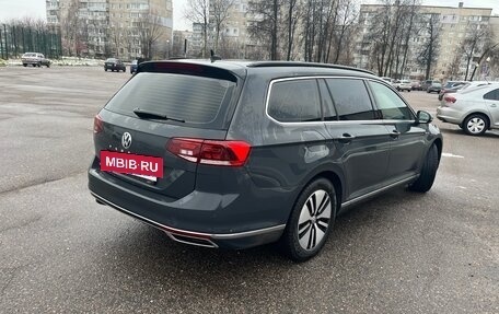 Volkswagen Passat B8 рестайлинг, 2020 год, 2 700 000 рублей, 3 фотография