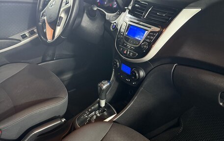 Hyundai Solaris II рестайлинг, 2012 год, 950 000 рублей, 6 фотография