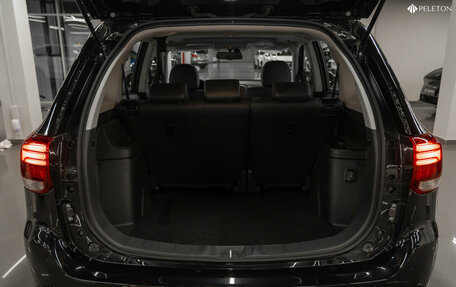 Mitsubishi Outlander III рестайлинг 3, 2022 год, 3 180 000 рублей, 22 фотография