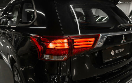 Mitsubishi Outlander III рестайлинг 3, 2022 год, 3 180 000 рублей, 25 фотография