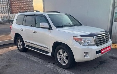 Toyota Land Cruiser 200, 2013 год, 4 000 000 рублей, 1 фотография