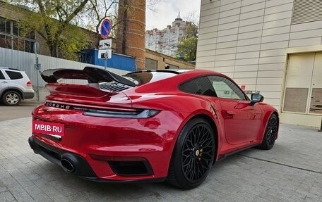 Porsche 911, 2021 год, 27 000 000 рублей, 3 фотография