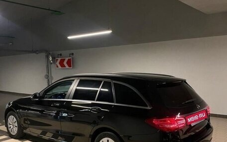 Mercedes-Benz C-Класс, 2019 год, 2 650 000 рублей, 4 фотография