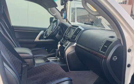 Toyota Land Cruiser 200, 2013 год, 4 000 000 рублей, 9 фотография