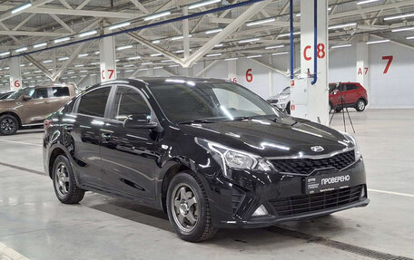 KIA Rio IV, 2021 год, 1 735 000 рублей, 3 фотография