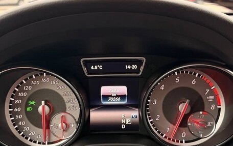 Mercedes-Benz GLA, 2016 год, 2 600 000 рублей, 10 фотография