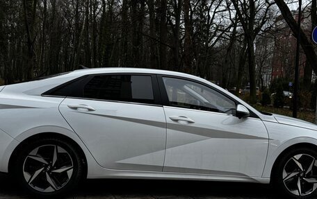 Hyundai Elantra, 2021 год, 2 280 000 рублей, 6 фотография