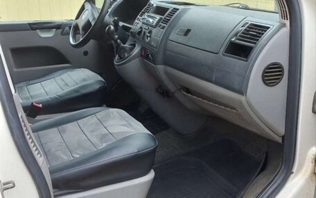 Volkswagen Transporter T5 рестайлинг, 2004 год, 1 450 000 рублей, 6 фотография