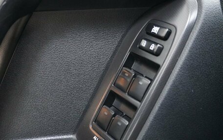 Toyota Land Cruiser Prado 150 рестайлинг 2, 2013 год, 2 700 000 рублей, 12 фотография