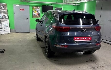 KIA Sportage IV рестайлинг, 2018 год, 2 400 000 рублей, 6 фотография