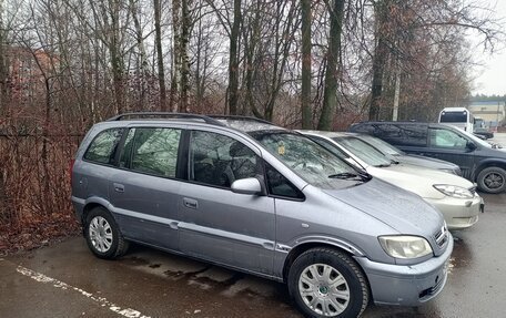 Opel Zafira A рестайлинг, 2004 год, 280 000 рублей, 2 фотография