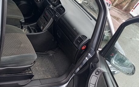 Opel Zafira A рестайлинг, 2004 год, 280 000 рублей, 7 фотография