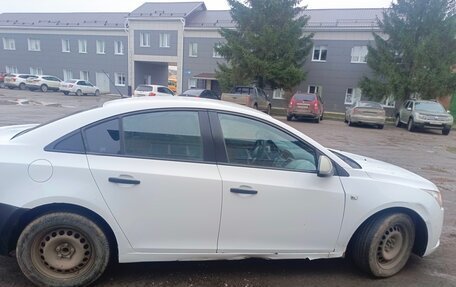 Chevrolet Cruze II, 2011 год, 600 000 рублей, 2 фотография