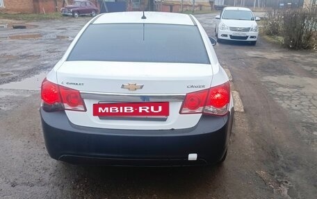 Chevrolet Cruze II, 2011 год, 600 000 рублей, 3 фотография