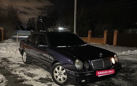 Mercedes-Benz E-Класс, 1997 год, 450 000 рублей, 8 фотография