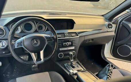 Mercedes-Benz C-Класс, 2011 год, 1 144 000 рублей, 2 фотография