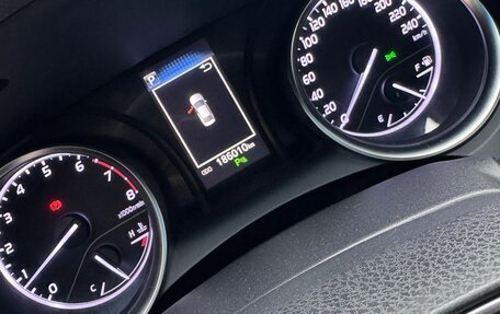 Toyota Camry, 2019 год, 2 750 000 рублей, 1 фотография