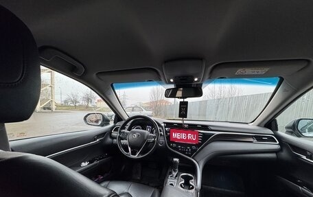 Toyota Camry, 2019 год, 2 750 000 рублей, 5 фотография