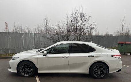 Toyota Camry, 2019 год, 2 750 000 рублей, 12 фотография