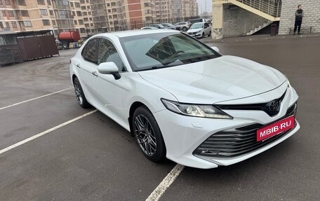 Toyota Camry, 2019 год, 2 750 000 рублей, 11 фотография