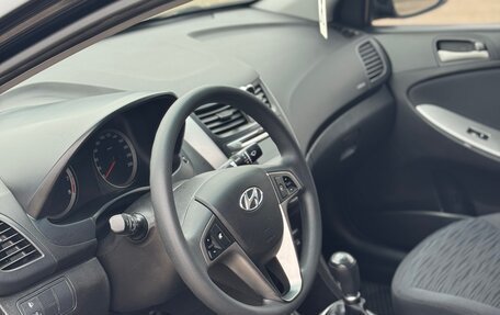 Hyundai Solaris II рестайлинг, 2015 год, 965 000 рублей, 16 фотография