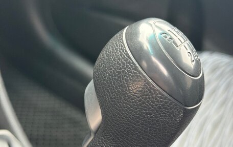 Hyundai Solaris II рестайлинг, 2015 год, 965 000 рублей, 21 фотография