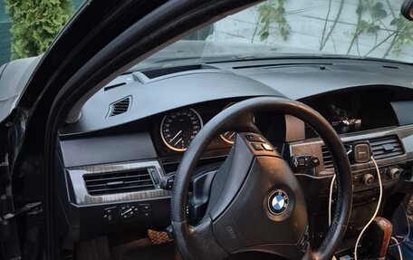 BMW 5 серия, 2004 год, 875 000 рублей, 9 фотография