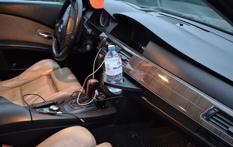 BMW 5 серия, 2004 год, 875 000 рублей, 14 фотография