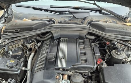 BMW 5 серия, 2004 год, 875 000 рублей, 18 фотография