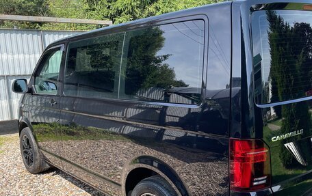 Volkswagen Caravelle T6 рестайлинг, 2021 год, 4 850 000 рублей, 4 фотография