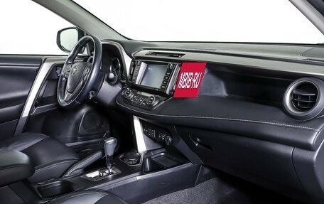 Toyota RAV4, 2016 год, 2 678 000 рублей, 11 фотография