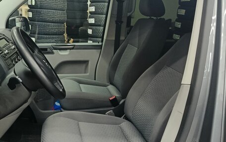 Volkswagen Caravelle T5, 2011 год, 2 350 000 рублей, 8 фотография