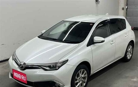 Toyota Auris II, 2015 год, 955 000 рублей, 5 фотография