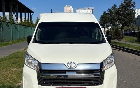 Toyota HiAce H300, 2021 год, 4 790 000 рублей, 1 фотография