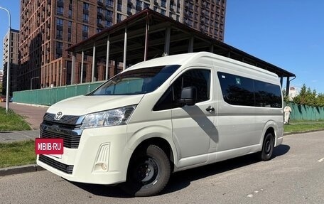 Toyota HiAce H300, 2021 год, 4 790 000 рублей, 2 фотография