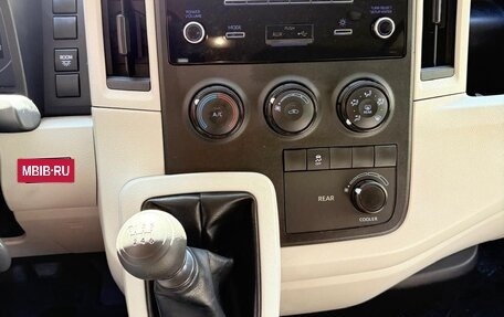 Toyota HiAce H300, 2021 год, 4 790 000 рублей, 8 фотография