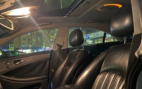 Mercedes-Benz CLS, 2004 год, 800 000 рублей, 4 фотография