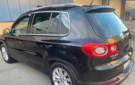 Volkswagen Tiguan I, 2010 год, 1 250 000 рублей, 2 фотография