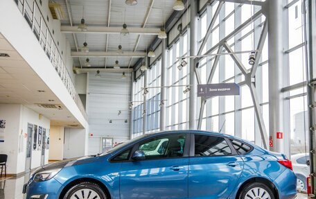 Opel Astra J, 2013 год, 798 000 рублей, 9 фотография