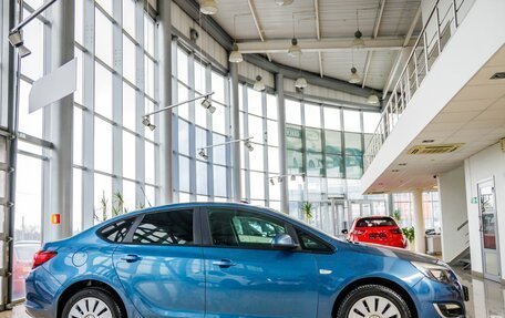 Opel Astra J, 2013 год, 798 000 рублей, 13 фотография