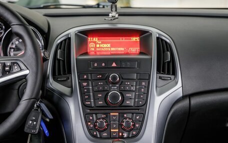 Opel Astra J, 2013 год, 798 000 рублей, 28 фотография