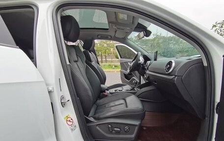 Audi A4, 2021 год, 2 000 000 рублей, 17 фотография