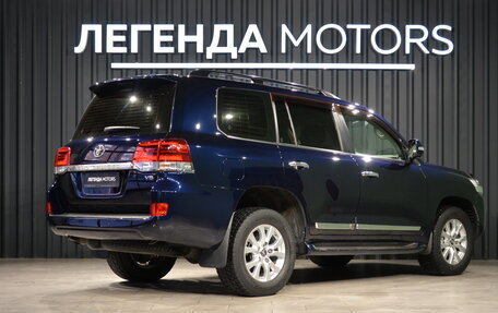 Toyota Land Cruiser 200, 2016 год, 7 350 000 рублей, 4 фотография